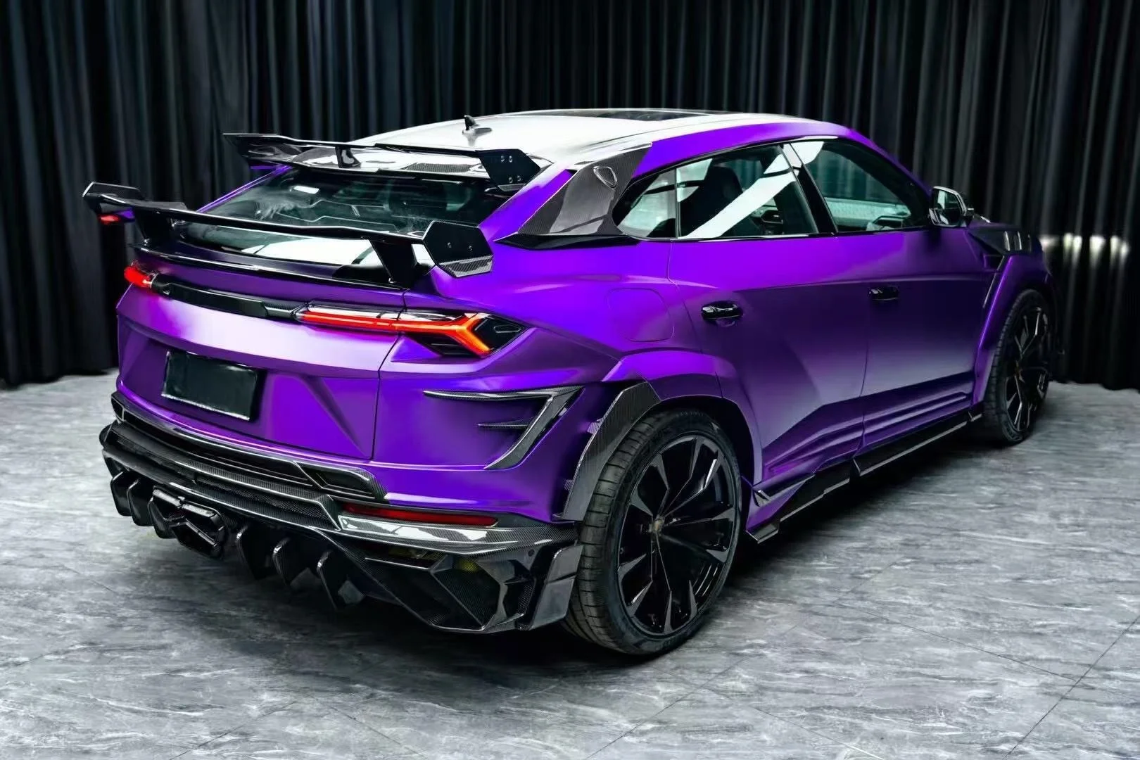 High-end Custom Body KitsFor Urus - 3rd Gen MSY Style Carbon Fiber Exterior Kit (Factory Direct)