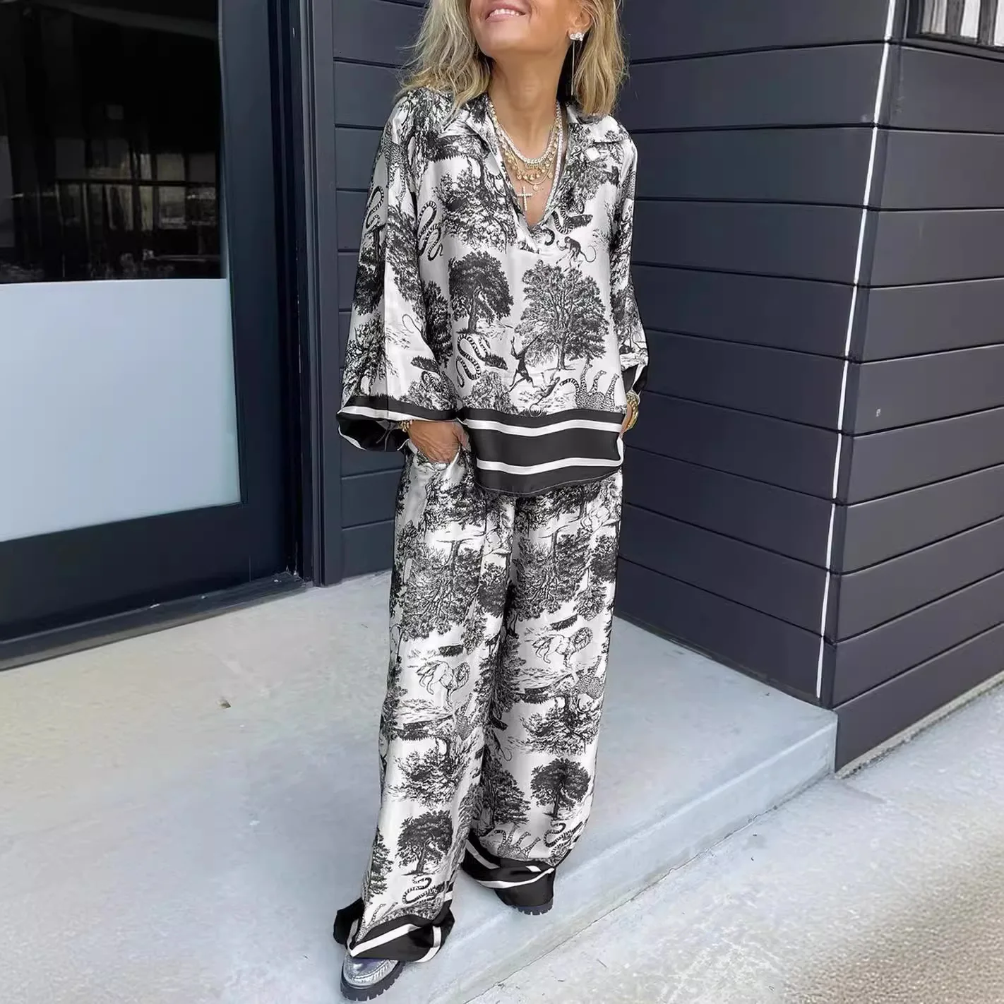 

Spring Autumn New Printed Flared Long Sleeved Shirt Women Suit Casual Loose Pocket Wide-leg Trousers Female Office 2 Piece Set