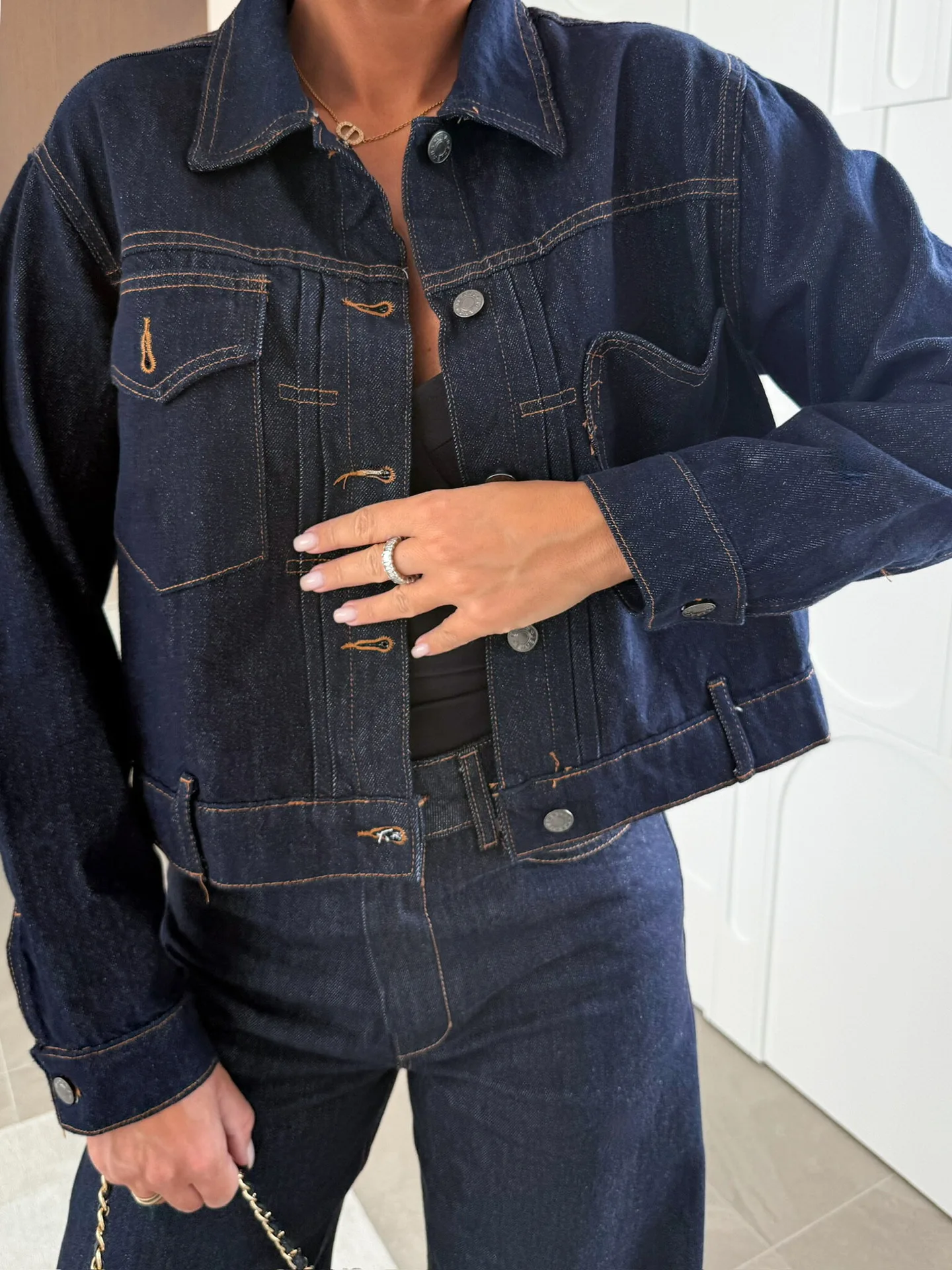 

2025 New Heart Shaped Pocket Slim Fit Short Denim Jacket Women's Style Street Fashion Cotton Long Sleeve Outerwear