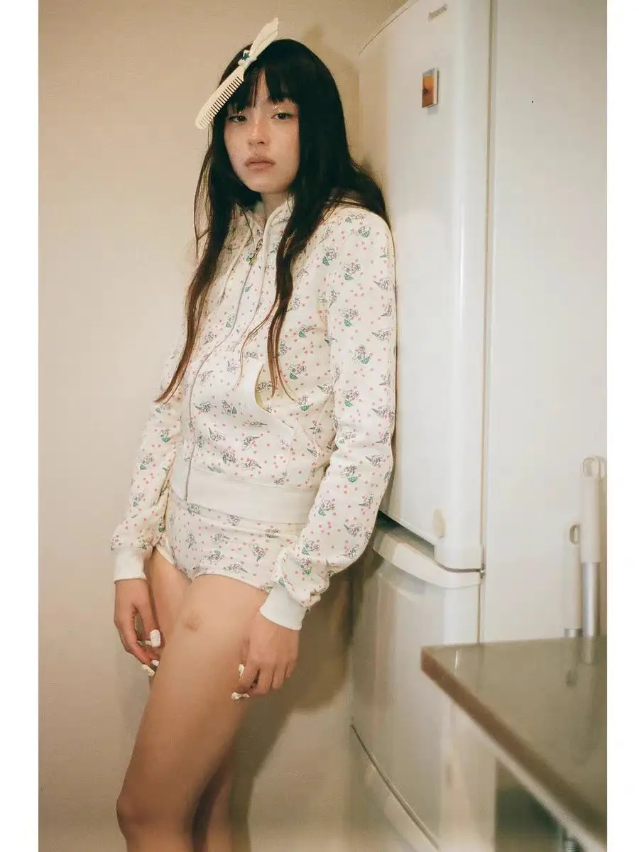 Ashley Apricot Rabbit Love مطبوعة هوديي المرأة التخسيس الكتف معطف قصير مع مجموعة السراويل المخملية