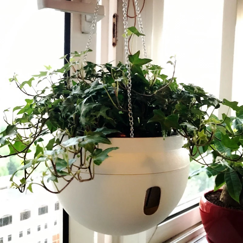 2Pcs Plastic Hanging Planter Self Watering Basket with Hooks, Hanging Flower Pot with Detachable Base White