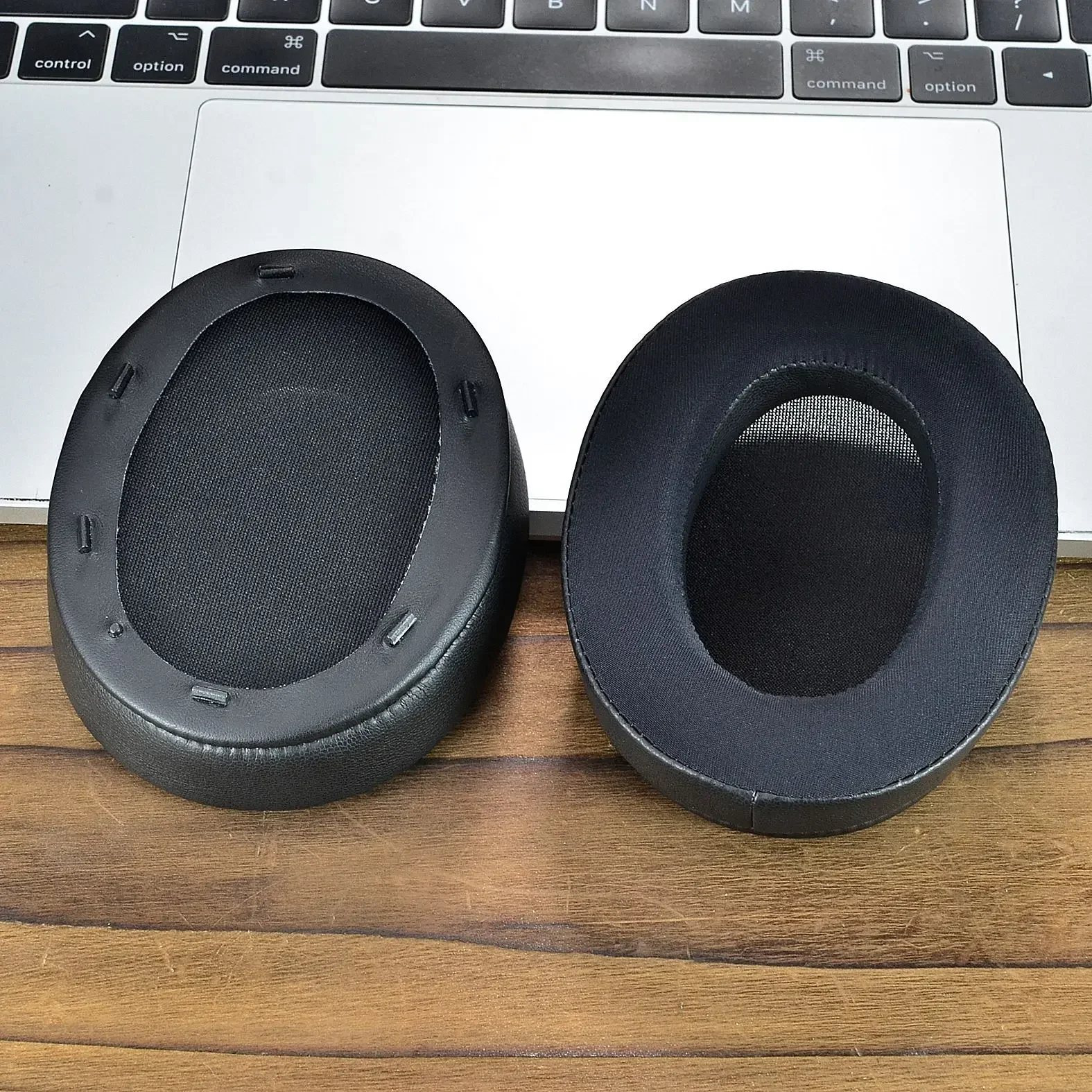 

Replacement Ice Gel ear pads For Sony WH-XB910N Headset Repair and replace parts with a comfortable wearing experience 2.10