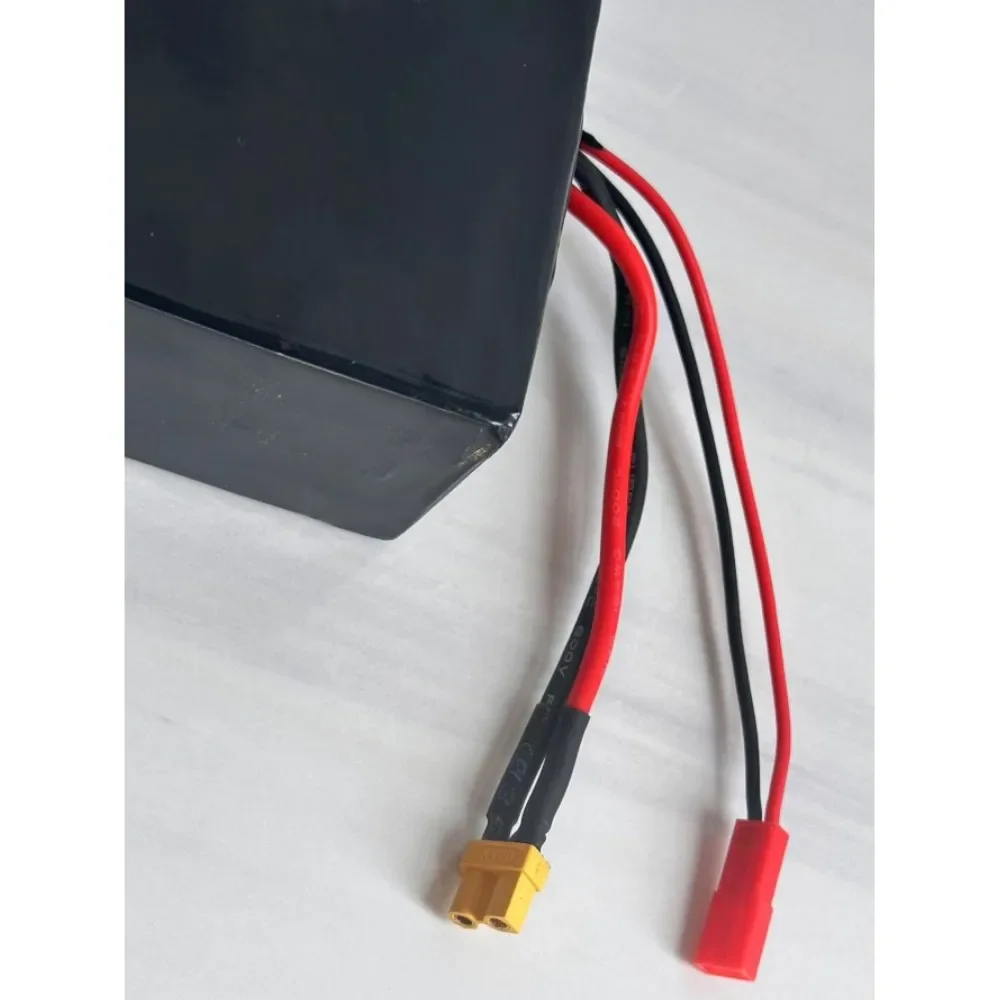 10S3P 36V Electric Scooter Battery 9800mAh High Capacity Rechargeable Battery Pack Long-Lasting 18650 Lithium Ion Built-in BMS