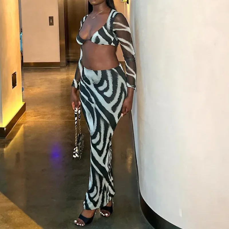 ストライプの女性用ドレス,ビスチェの衣装,長袖,スリムでセクシー,ファッショナブル,白黒,夏