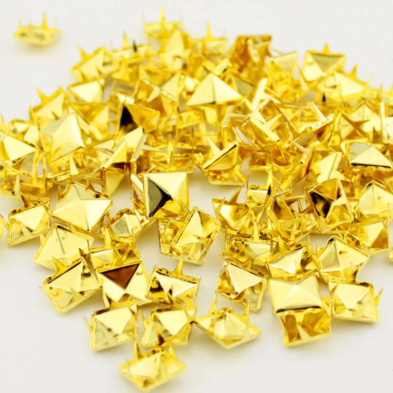 Wholesale Gold Claws Square Pyramid Rivets And Studs Prongs DIY Accessory For Garment Shoes Bags