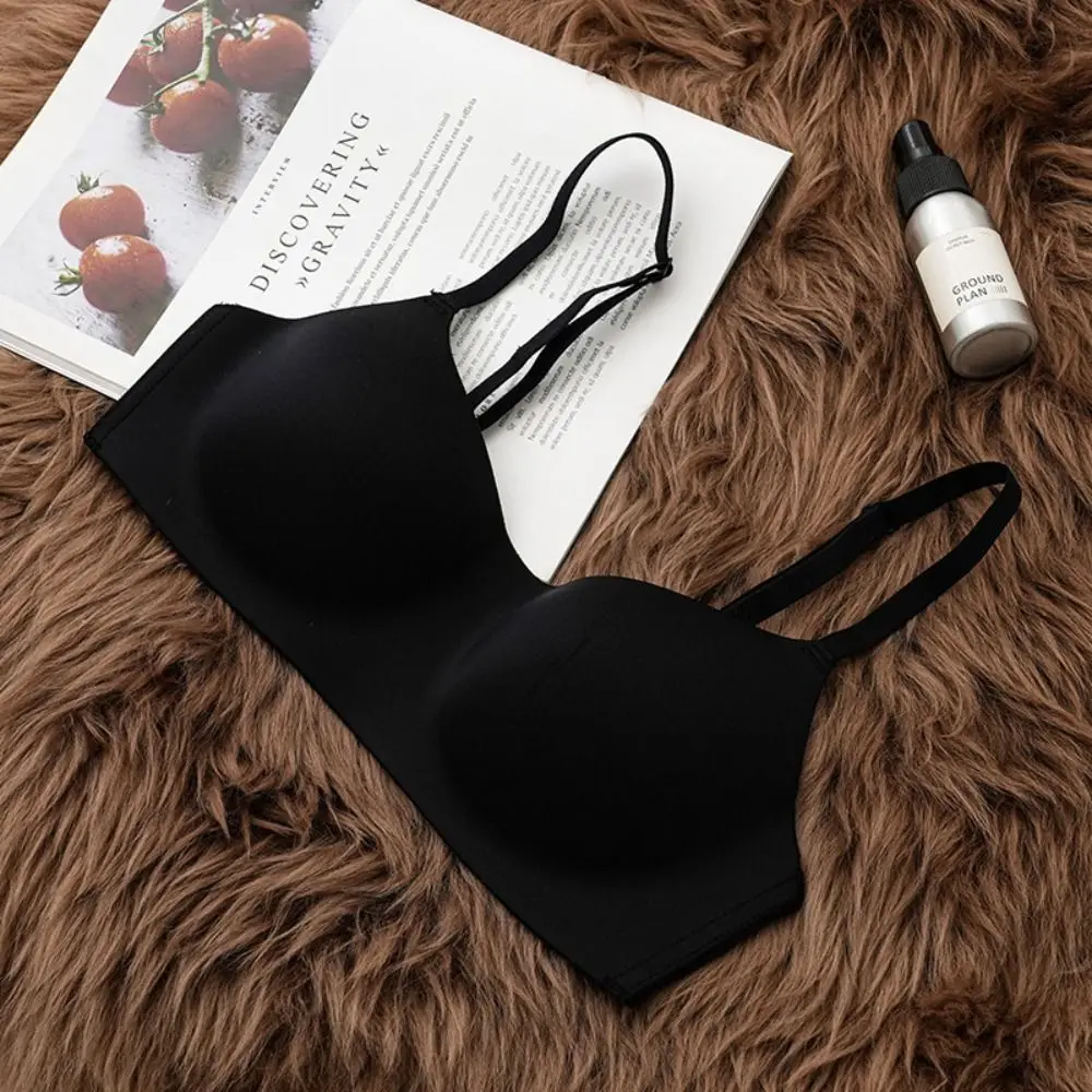 Soft Comfort Wireless Bra Breathable Fabric Elastic Material Push Up Bra Gathered Design Supportive Structure Seamless Bra