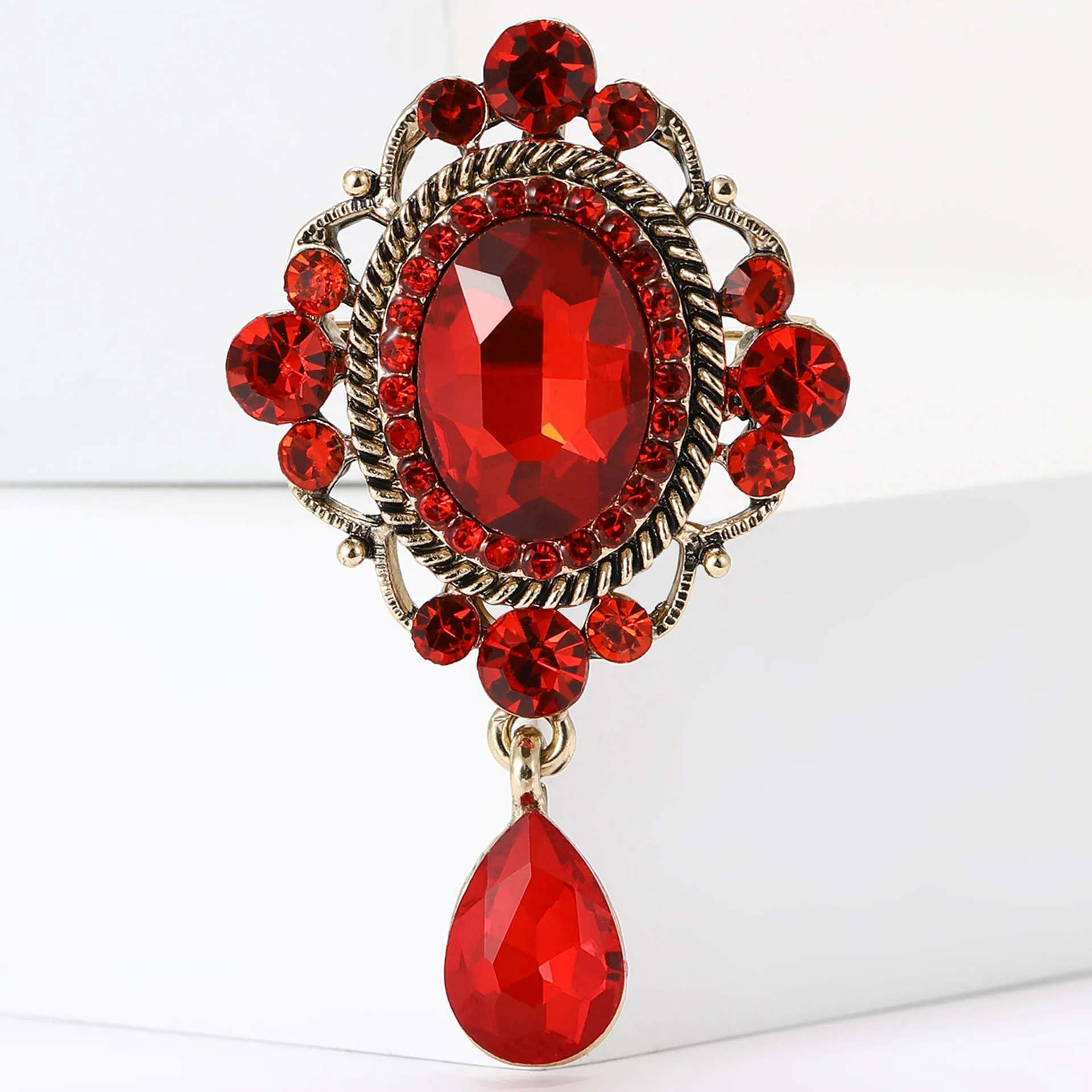 Rhinestones Palace Baroque Style Brooches for Women Unisex Small Glass Pendant Pin Office Party Friend Gifts Jewelry Accessories
