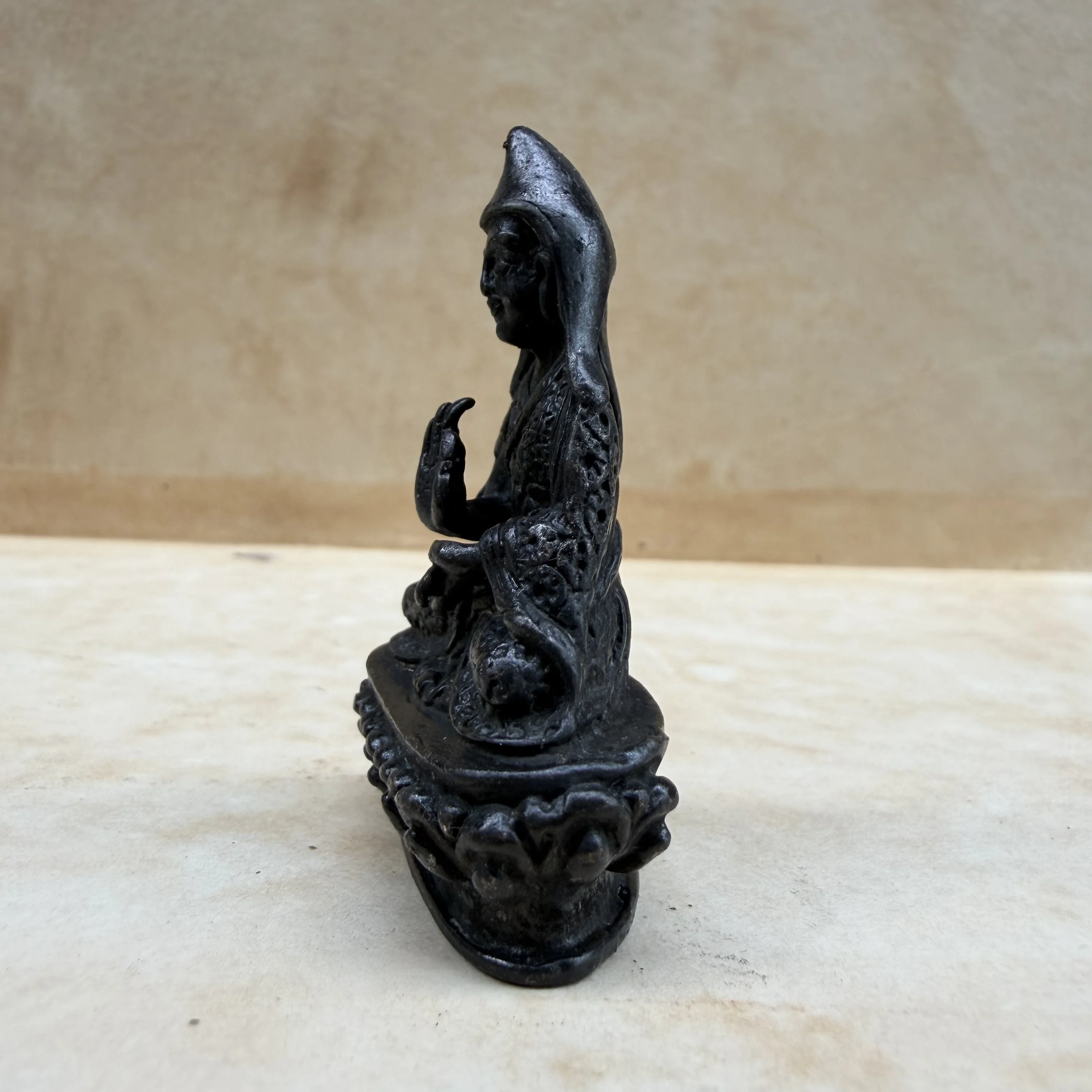 Retro yellow lima copper black lacquer antique patina micro carving creative desktop offering Buddha ornaments