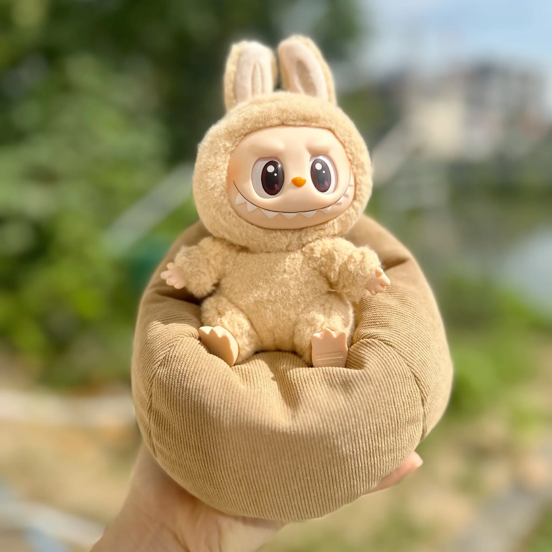 ل 17 سنتيمتر Labubu أريكة صغيرة Bjd دمية غرفة الديكور 2nd الجيل يجلس حفلة سلسلة دمية أريكة سيارة أريكة صغيرة السرير #4