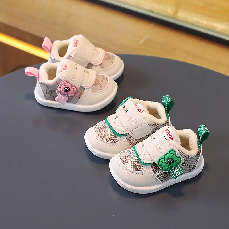 2024Winter cotton shoes fleece lined thermal soft Bottom1One3Year-Old girl male small child toddler shoes