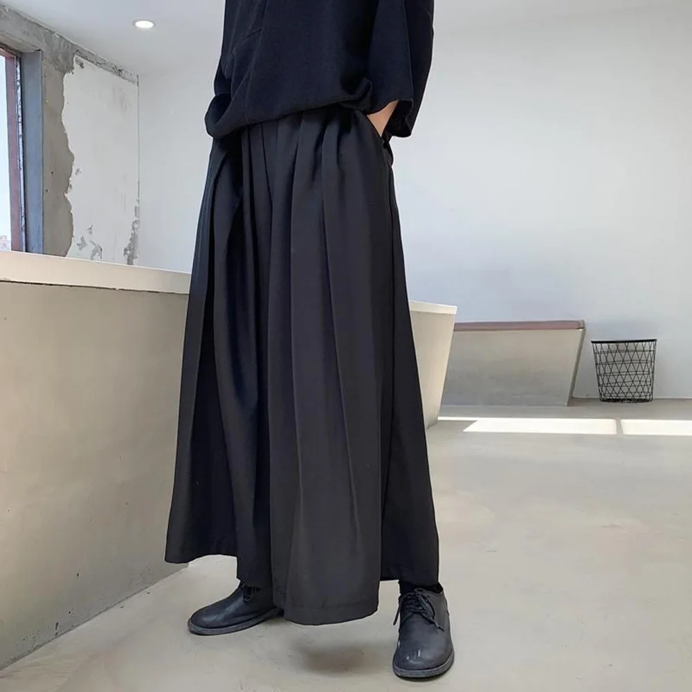 XS-5XL Celana Samurai Kasual Berlipat Kulot Pria Hakama Pakaian Jalanan Musim Semi Celana Kaki Lebar Kepribadian Fashion Pakaian Pria Baru