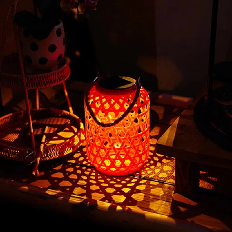 

Outdoor Garden Hangings Lanterns Outdoor Decorative Garden Lamps Vintage LED Waterproof Camping Lamps For Yard Porch