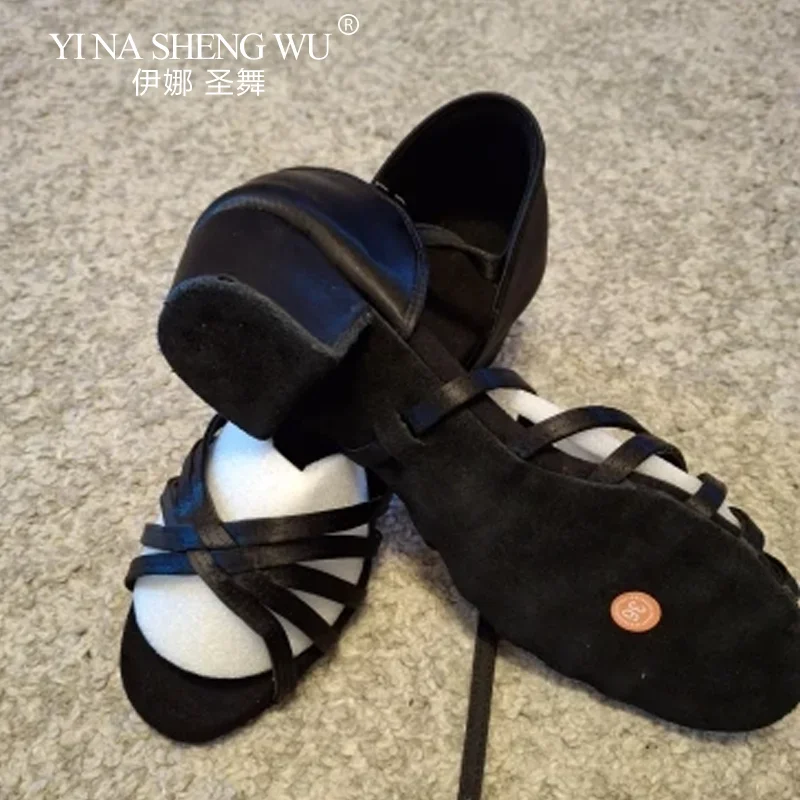 ラテンダンス レディースシューズ 社交ダンス モダンタンゴ パフォーマンス サシャダンスシューズ ラテンダンス練習用 ソフトソールシューズ