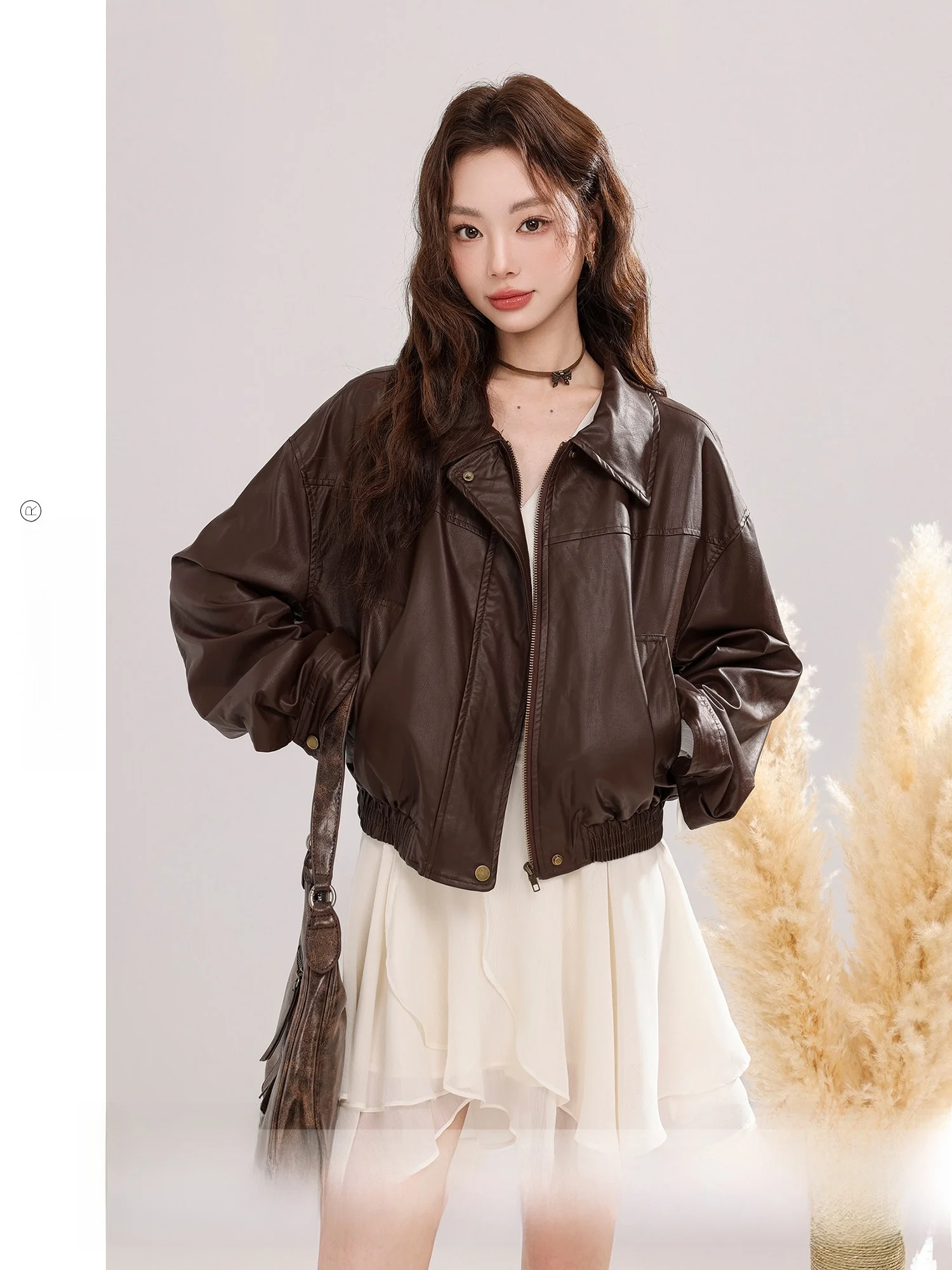 

Sweet And Cool Sle Pine Wood Skin Jaet Women's ort Outerwear 2025 Autumn New Retro Loose Fit Zipper Closure Long Sve