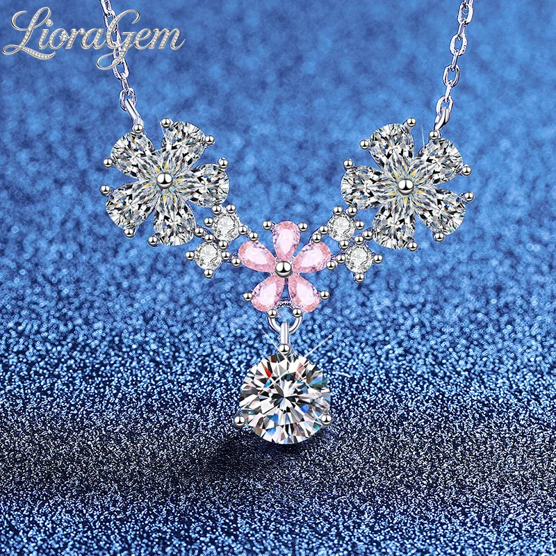 

LioraGem Fashionable Women's Moissanite Lush Floral Necklace, Versatile Flower New Diamond-studded Jewelry Platinum PT950 Stamp