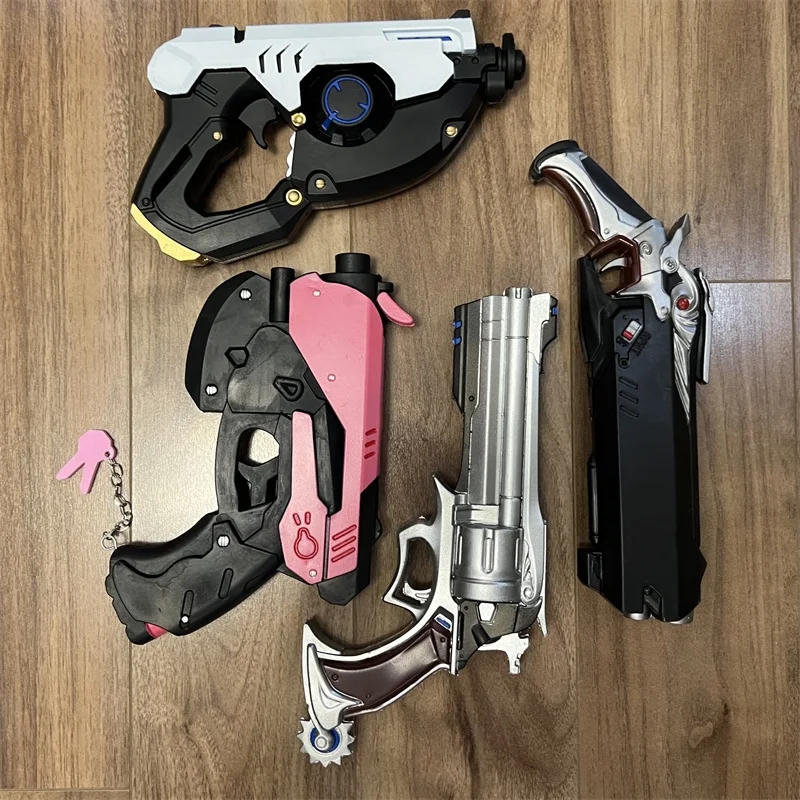 Gra Cosplay Broń Model Czerwony Revolver Ognisty Broń Rekwizyty Laserowy Karabin Bez Strzelania Bezpieczny Gumowy PU Prezent Zabawki