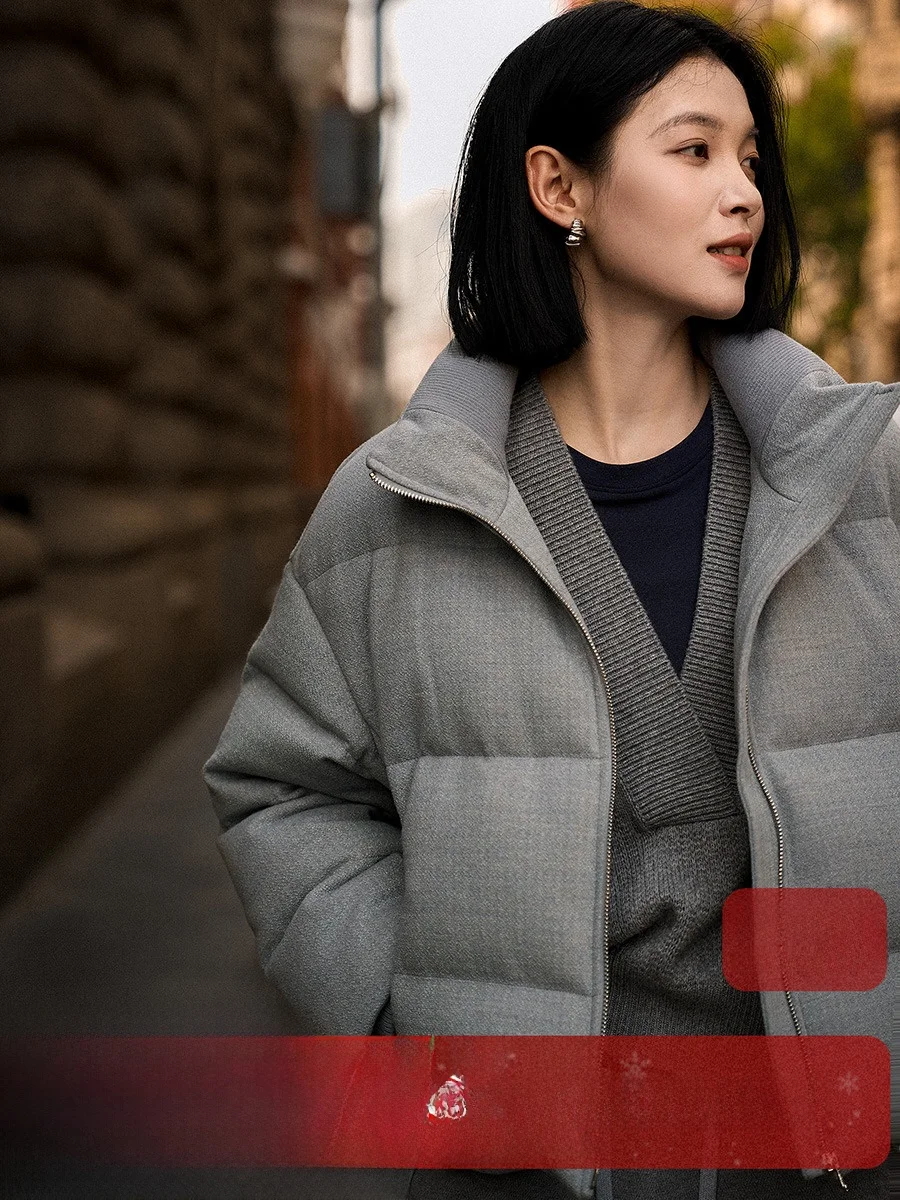 

Тепло 20 Ice Silk Language Яркая шерсть 95, северо-восточный белый гусиный пух, воротник-стойка, пышная шерстяная повседневная женская одежда...