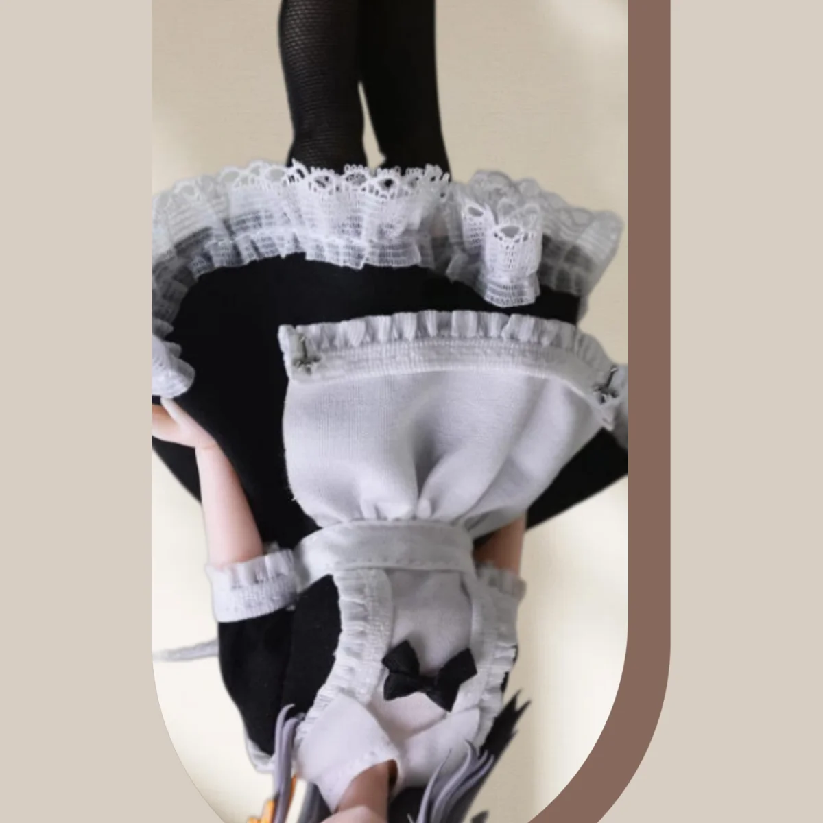 

【Clothing Only】Handmade 1/12 Lace Dress Bow Apron Thigh Socks Sexy Black Maid Set For 6inchs Snail Shell K-Toys Action Figures