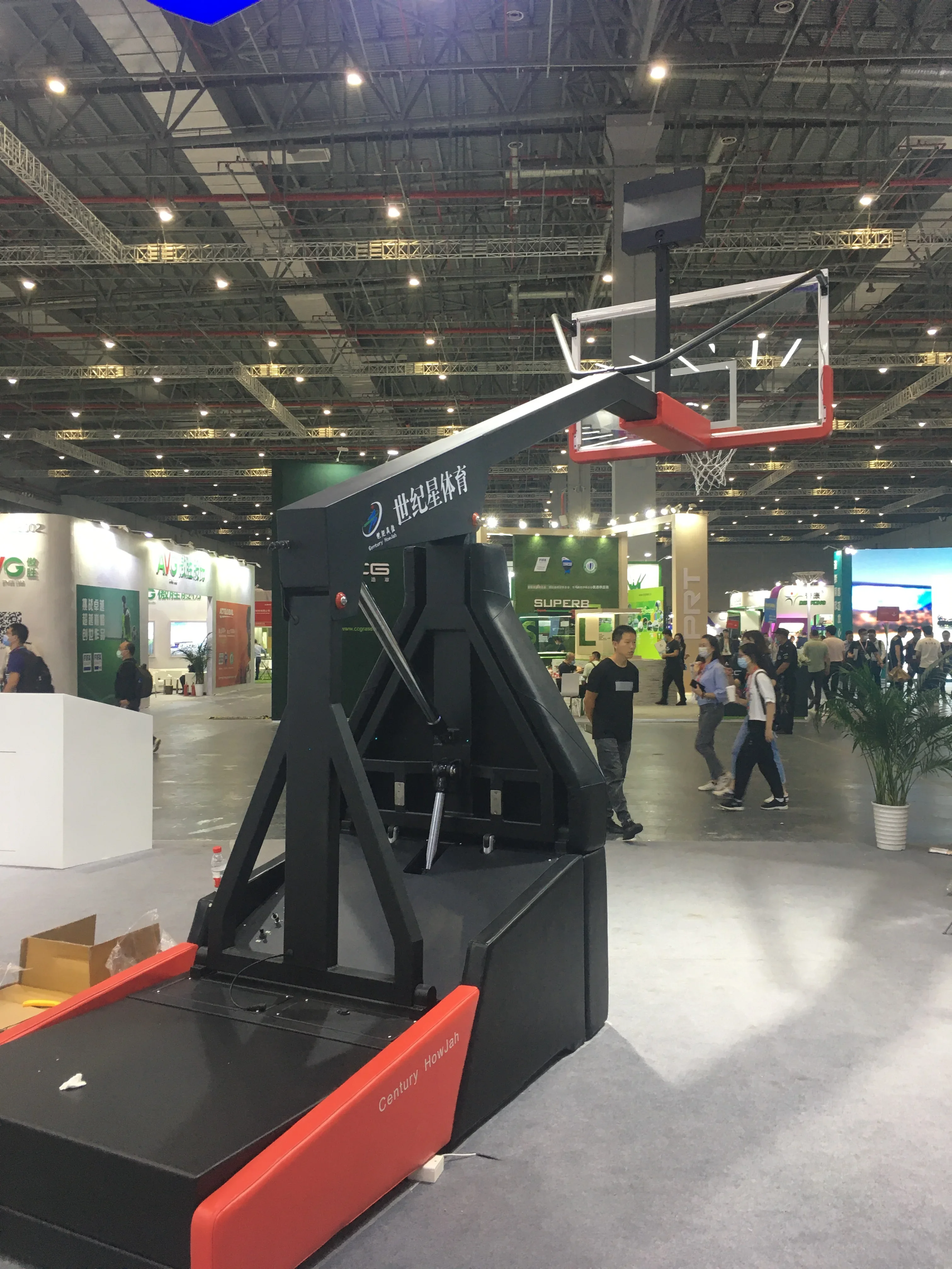 Suporte de basquete eletrohidráulico padrão para cestos de basquete de competição e escola