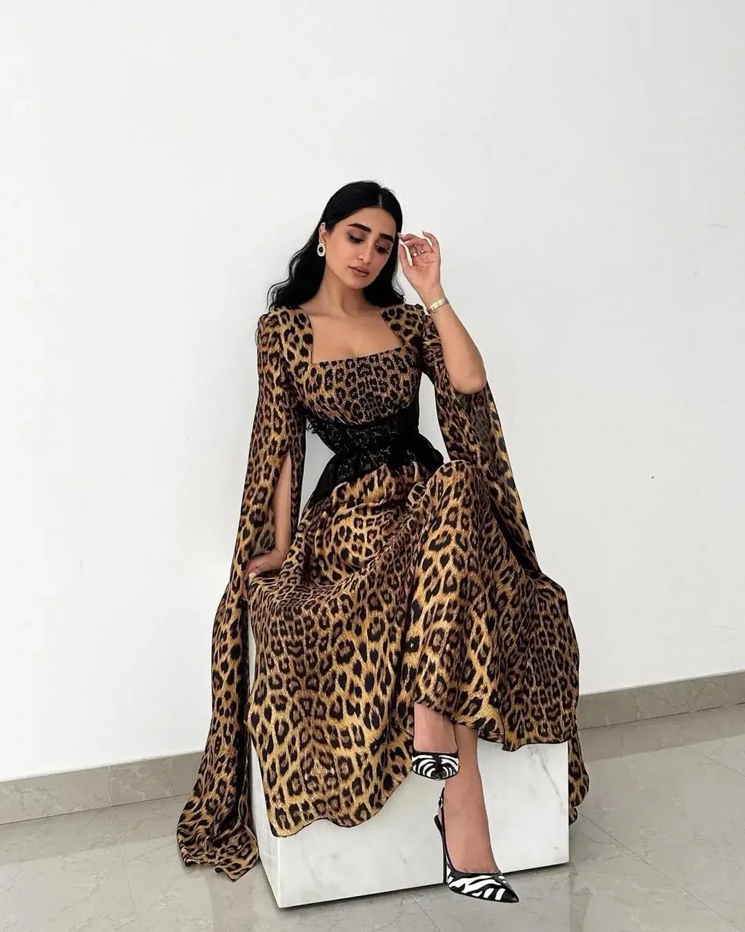 

2024 Classic Boat Neck Leopard Cap Sleeve Ankle Length Prom Dress Waist Lace Belt Saudi Arabia Satin Evening Party فساتين سهره