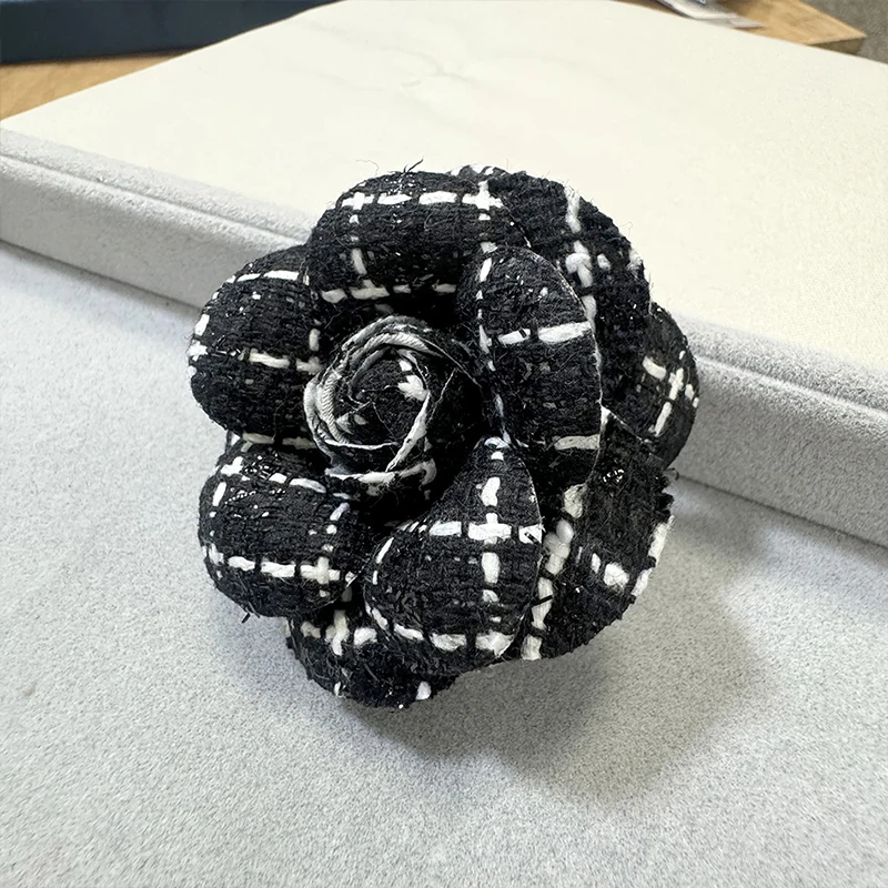 Hot Sale 7cm Small Fragrant Tweed Camellia Flower Black Brooch Mourning Bow Tie Brooch
