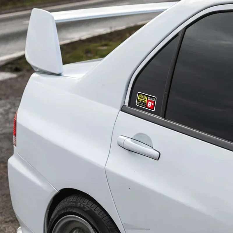 혈액형 레이스 카 드라이버 헬멧 장식 오토바이 프론트 페어링 스티커 가와사키 야마하 스즈키... - 5