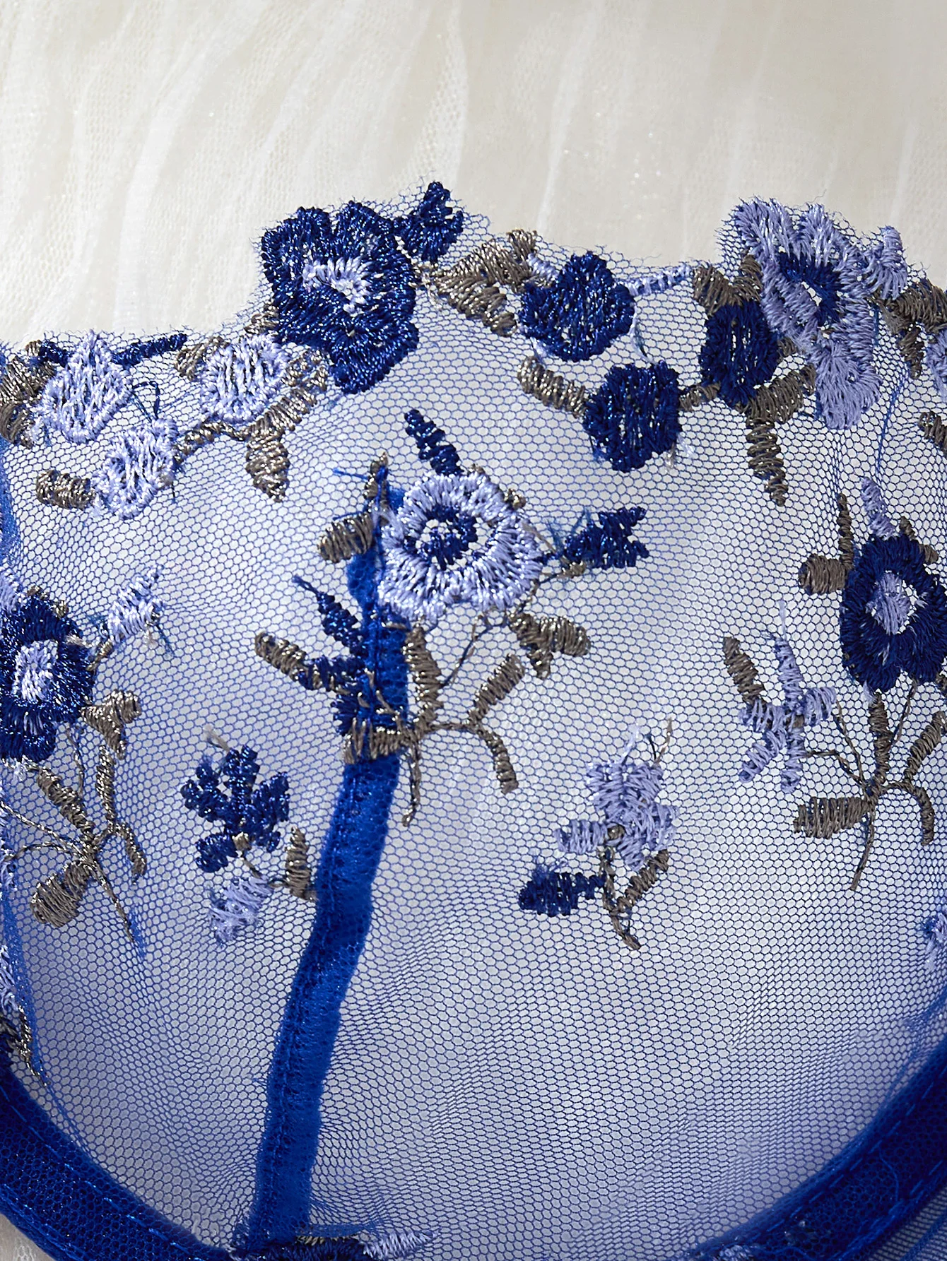 Blauw geborduurde bloemenlingerieset - sexy bh en G-string combo met hartversiering ondergoedset voor dames ZA824026