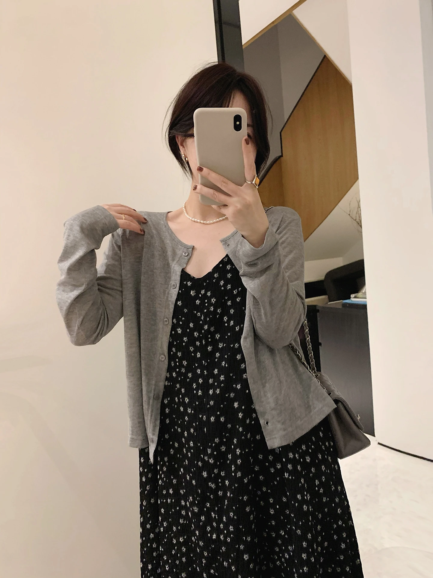 

Высококачественная женская солнцезащитная одежда, однотонная, простая, весенне-летняя, приталенная, с длинными рукавами, круглым вырезом, кардиган.