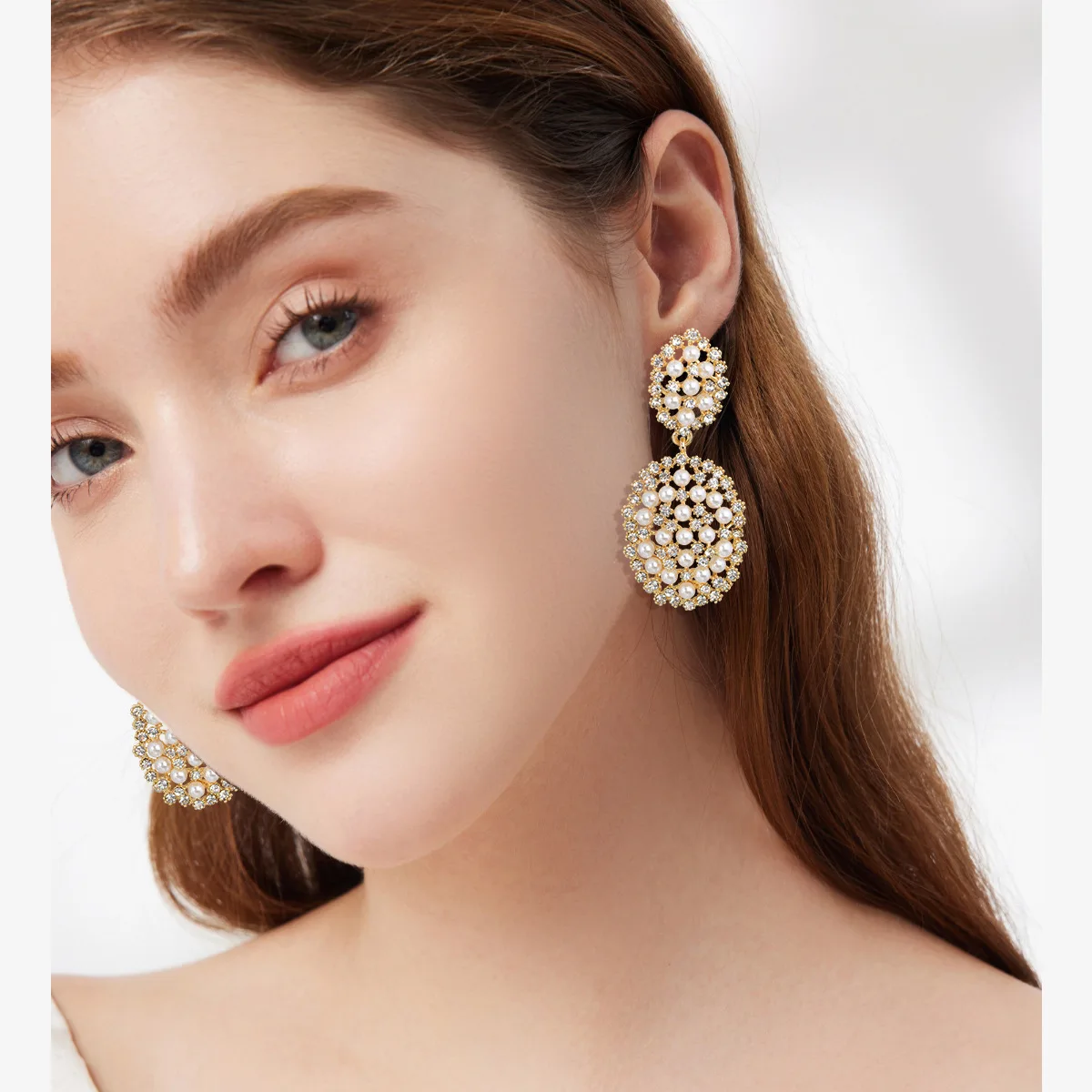 Brincos de pérolas ovais duplos para mulheres, joias femininas, exageradas, florais high-end, europeias e americanas, elegantes, novos