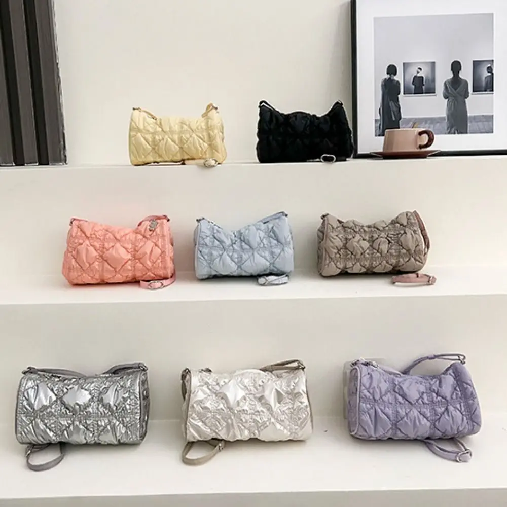 

Space Cotton Nylon Shoulder Bag Korean Style Handbag Rhombus Pleated Crossbody Bag Plaid Solid Color Bubble Cloud Bag Lady
