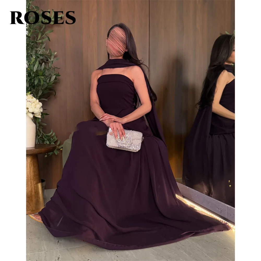 Vestido de noche de rosas de gasa púrpura de Arabia Saudita, vestidos de graduación sin tirantes, vestidos de noche de fiesta con cuello Halter para mujer personalizados