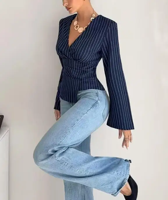 Slim-Fit-Damenhemd, modisch, klassisch, gestreift, bedruckt, V-Ausschnitt, Taille, asymmetrisches Design, langärmeliges Hemd, geeignet zum Pendeln