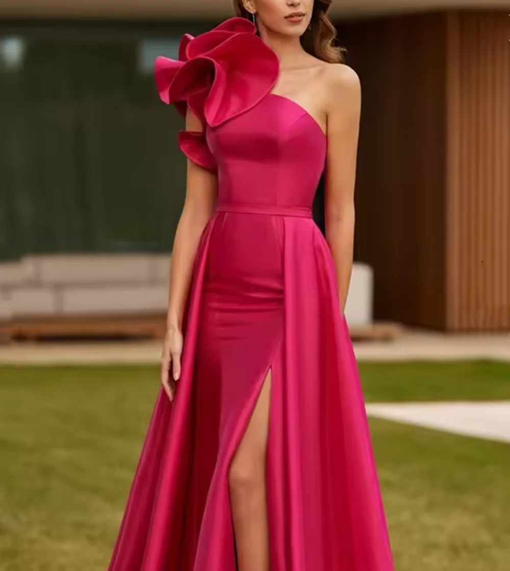 Abiti da sera fucsia Gonna lunga rimovibile in raso con spacco Una spalla con volant Una linea Abiti da ballo da donna per feste formali