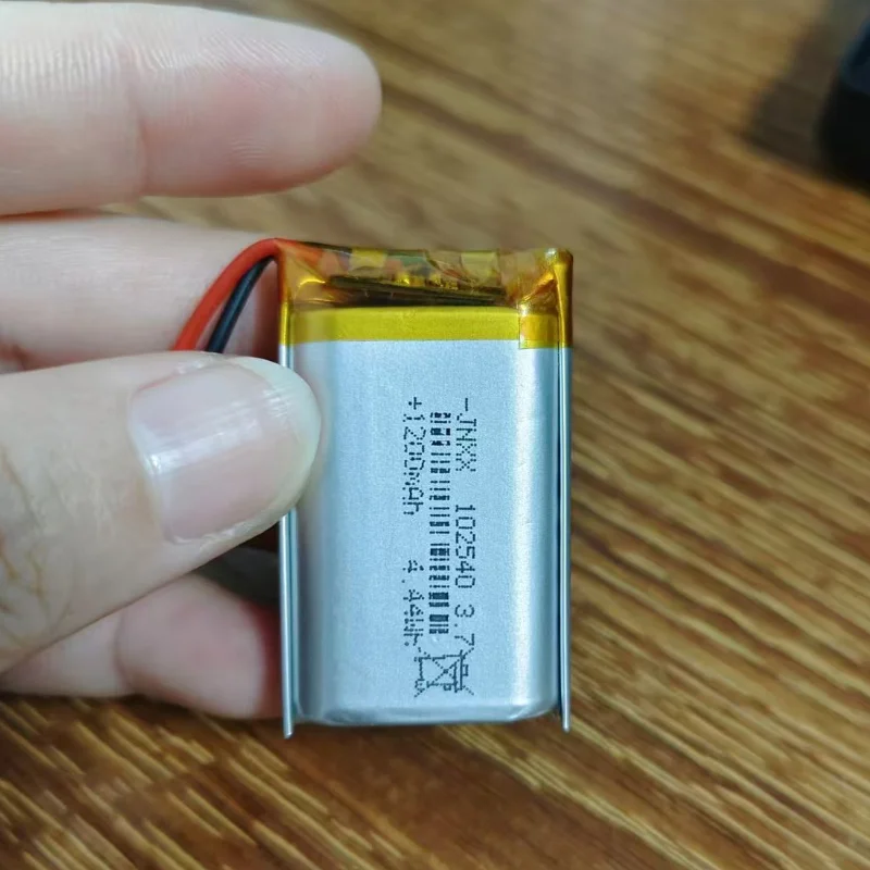 3.7V 1200mAh 102540 Akumulator litowo-polimerowy do Mp3 Mp4 Mp5 Zabawki DVR GPS PDA Elektronarzędzia Światło LED