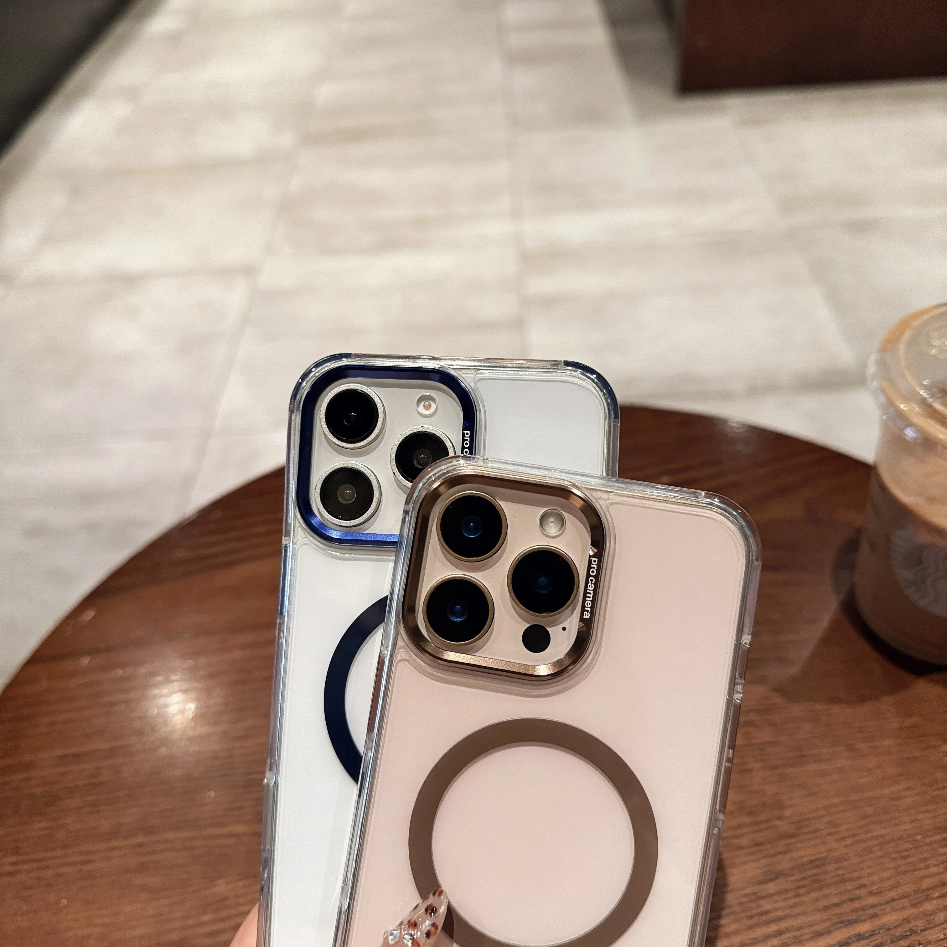 Funda magnética transparente de protección ultra fuerte para iPhone 17 Air 16 Plus 16e 15 14 Pro Max 13 con correas cruzadas de cordón