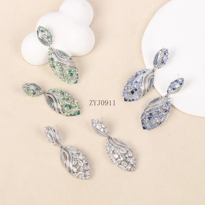 مجموعة قطرة مجوهرات عتيقة على الموضة إبرة فضية S925 مع أقراط خفيفة فاخرة وأنيقة عالية الجودة