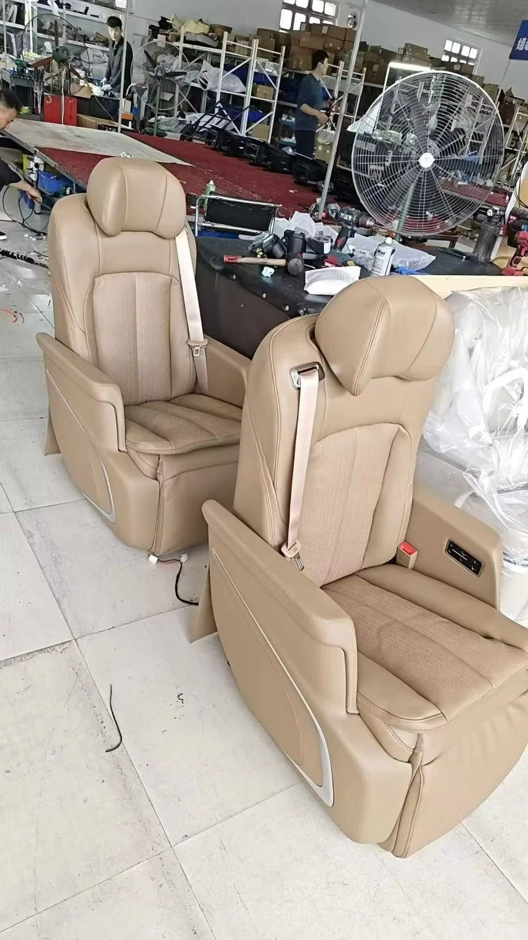 suitable for luxury commercial vehicles, leather customization, customizable logo vehicle seat, rear seat, custom folding seat