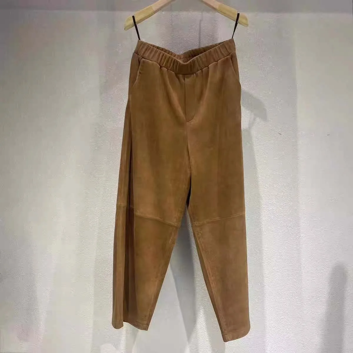 2024 Fashion New Sheepskin Genuine Leather Pants Loose Mid-waist Elegant Retro Casual Pants E29