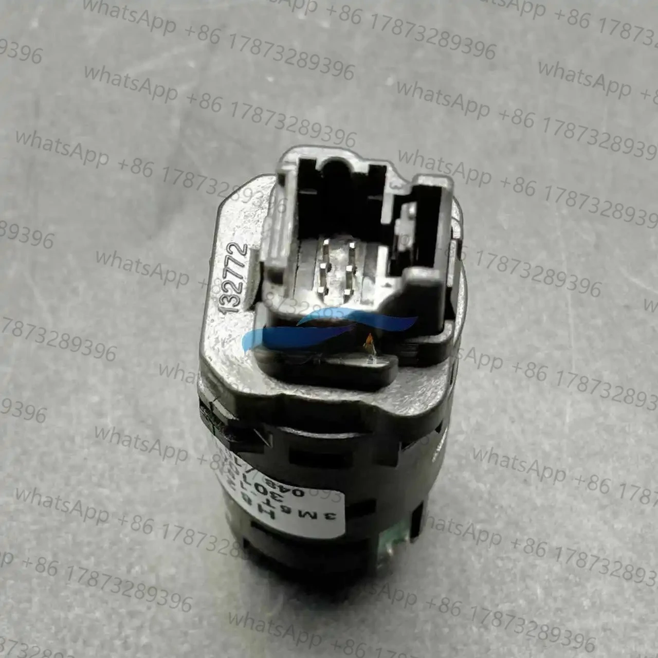 1pc for 05-13 FORD Focus EcoSport Fiesta Indoor temperature sensor