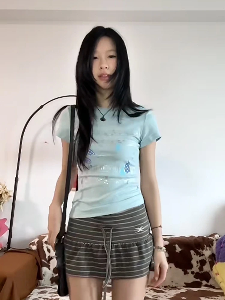 Tonngirls Y2k Aesthetic T-shirt Women Slim Print Graphic Tops Streetwear Japanese 2000s Crop Tops Short Sleeve Tshirts E-girls view 4