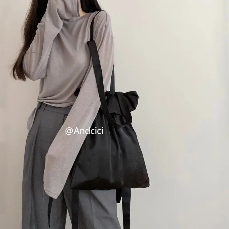 Fashionable Black Shoulder Bag With Drawstring Smooth Silk Texture For Women High-Capacity Simple Girls Bag