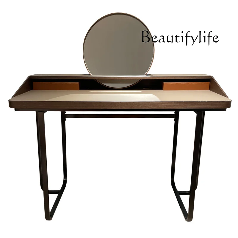 

Tavolo da trucco moderno e semplice in pelle di sella in acciaio inossidabile Tavolo da toeletta italiano di lusso leggero con s