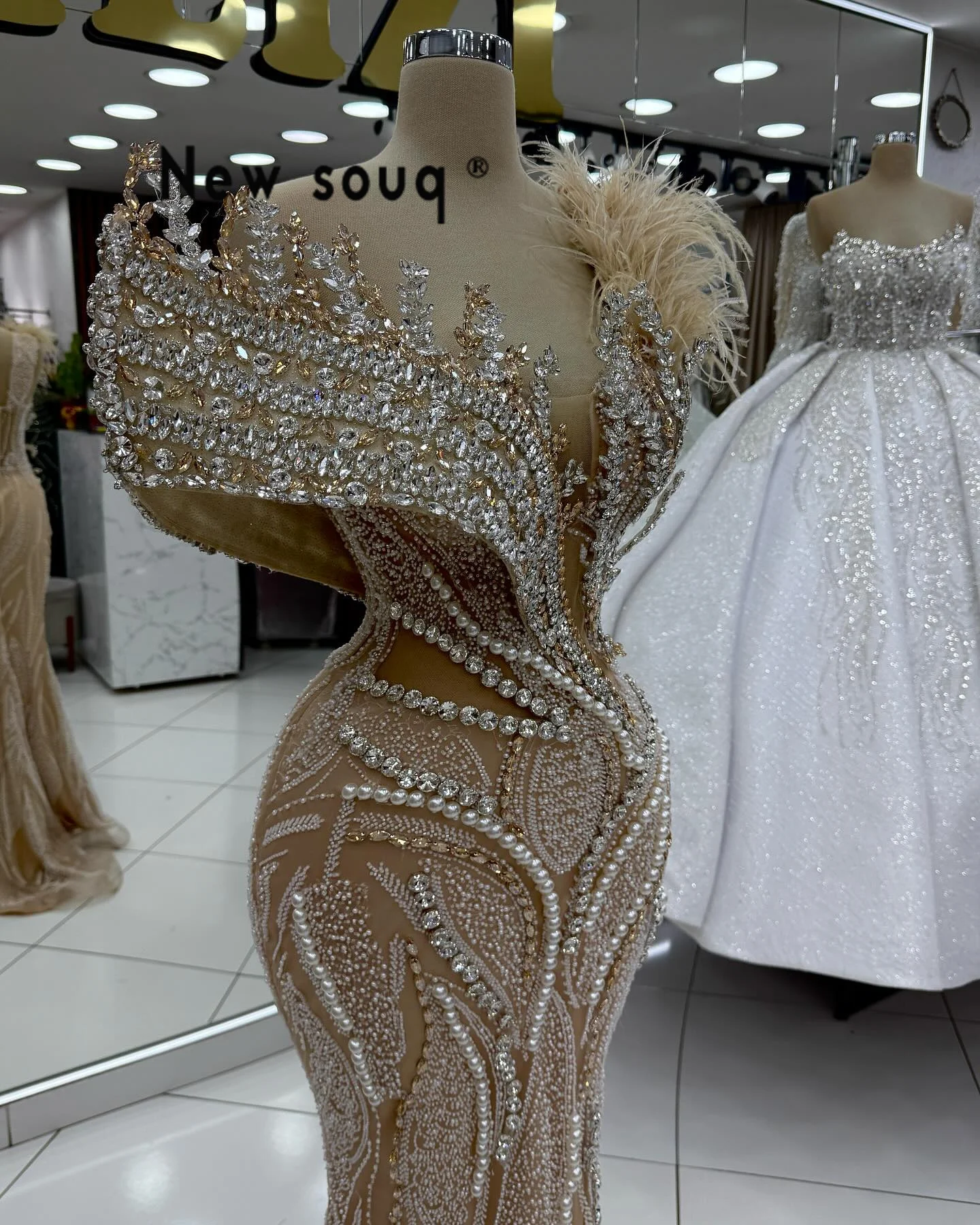 Champagne Feathers Celebrity Dresses Luxurious Beaded Crystals Evening Dresses Birthday Party Engagement Dress Customized 2025 image 3