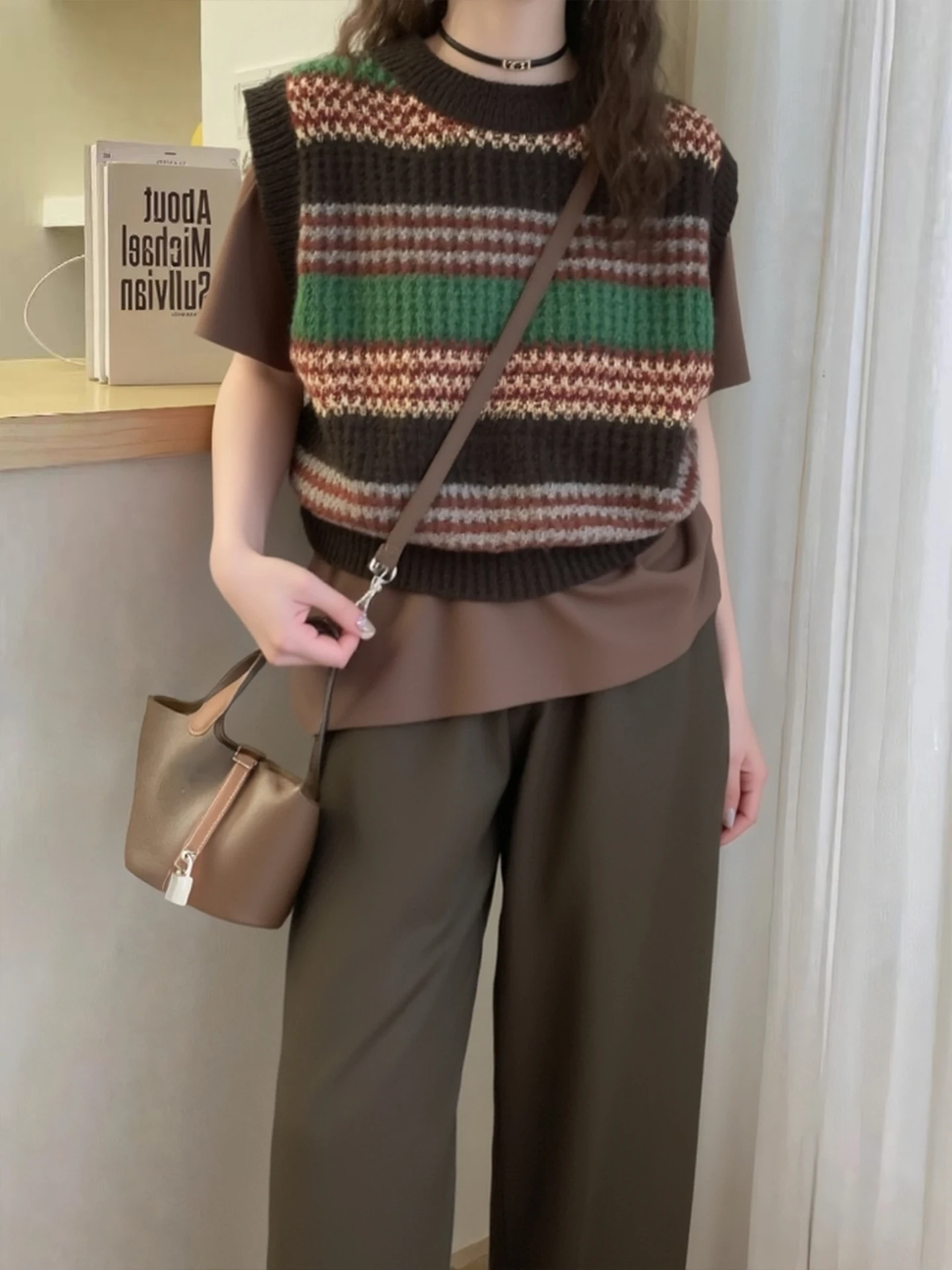 

2025 Winter New Sle Korean Striped Vintage Faion Top Svel Vest Tank Top Ci Commute Loose Fit round Ne Vest