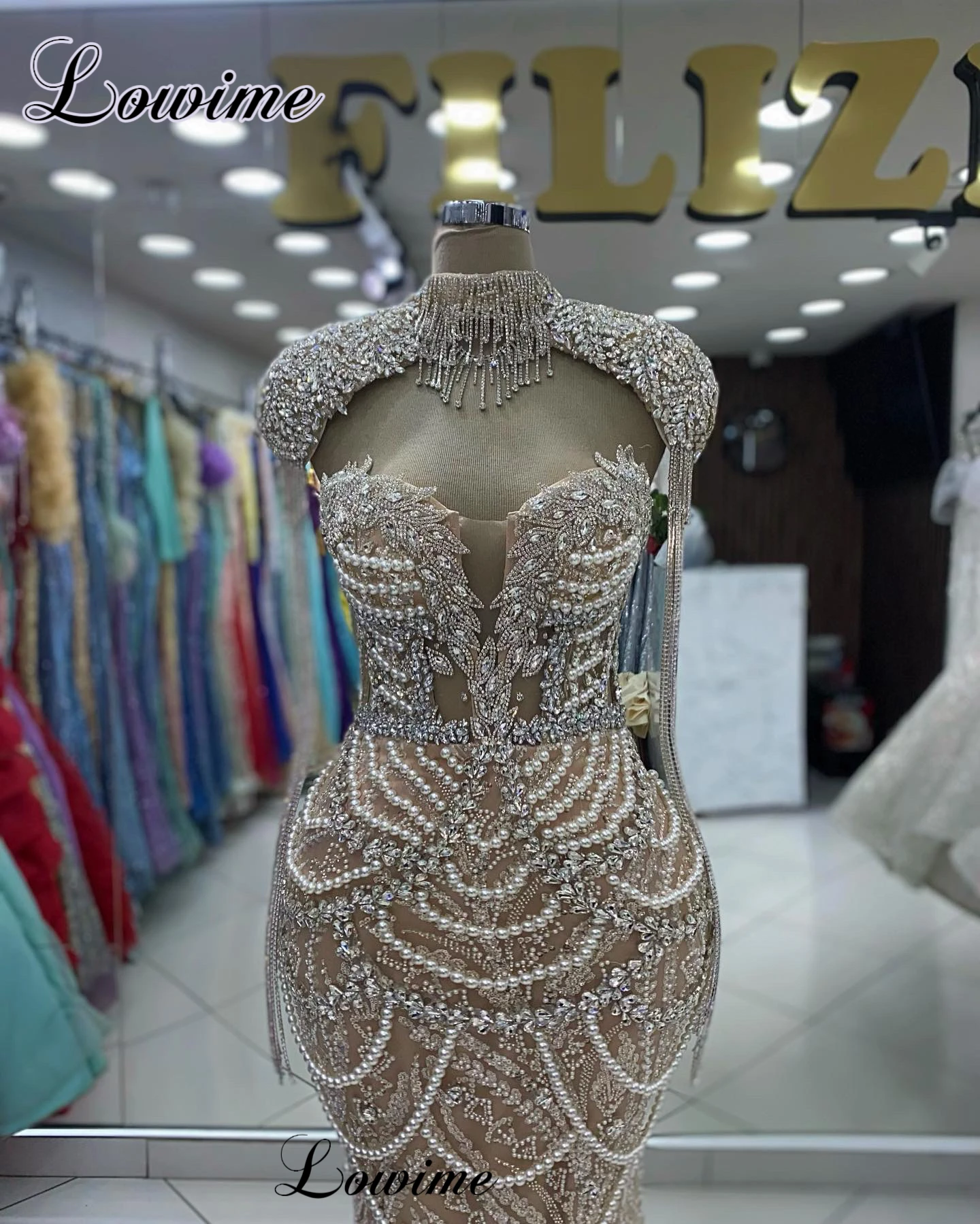 Luxury Champagne Pearls Prom Dresses With A Cape Crystals Special Occasion Dresses Vestidos De Cóctel Engagement Dresses