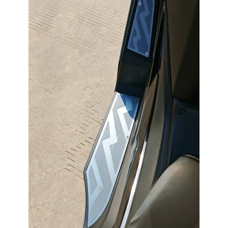 Import CNC Machined Anti-Slip Foot Pedal Footrest Modification Accessories For KYMCO Xciting S350 S250 Scooter Replacement Parts view 6