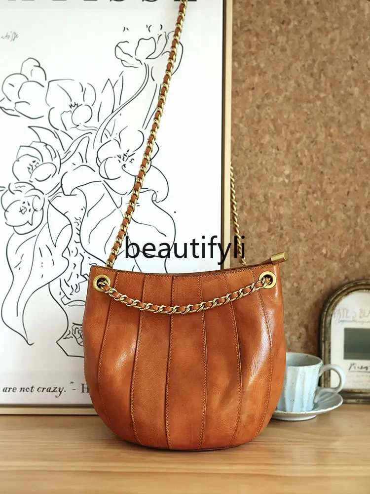 First layer vegetable tanned cowhide bucket bag handmade leather chain versatile messenger bag retro splicing bag