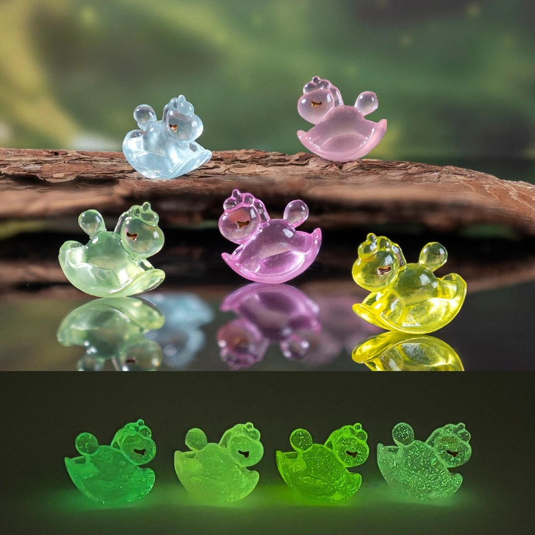 50pcs Luminous Horse Figures Glowing At Night Action Figure Mini Micro Landscape Miniatures DIY Garden Decoration Gifts