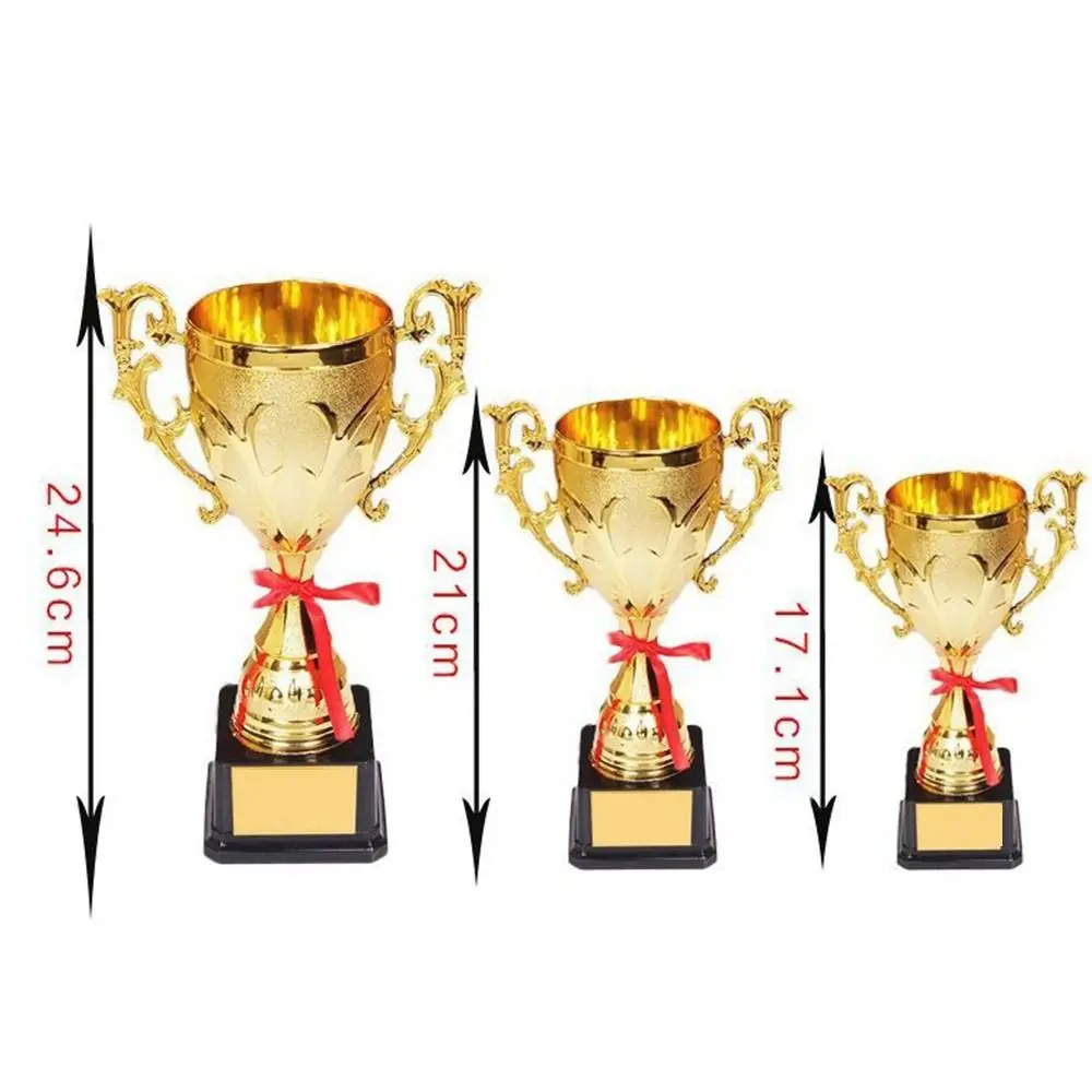 ถ้วยรางวัลฟุตบอลพลาสติกสำหรับเด็ก รุ่นเล็ก รางวัลสำหรับโรงเรียน ของรางวัลสำหรับผู้ชนะ