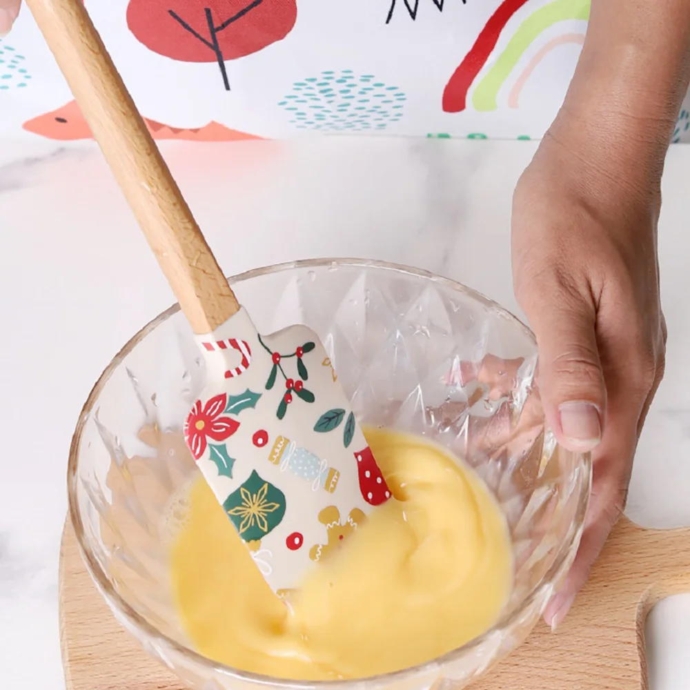 IK 3PCS Spatula Set Christmas Gift Wooden Handle Silicone Baking Scraper Festive Kitchen Utensils for Baker Mom Housewarming